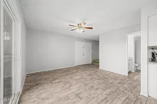 6060 W Golden Ln, Glendale, AZ 85302 - Photo 6