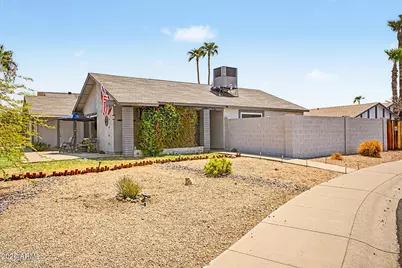 2417 W Monte Cristo Avenue, Phoenix, AZ 85023 - Photo 2