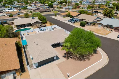10018 N 48th Lane, Glendale, AZ 85302 - Photo 46