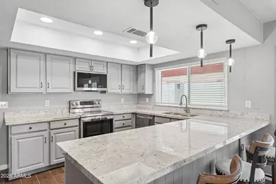 10018 N 48th Lane, Glendale, AZ 85302 - Photo 18