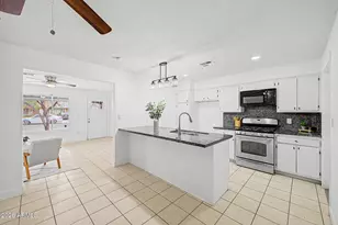 4875 W Palm Ln, Phoenix, AZ 85035 - Photo 6