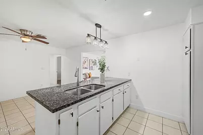4875 W Palm Lane, Phoenix, AZ 85035 - Photo 8