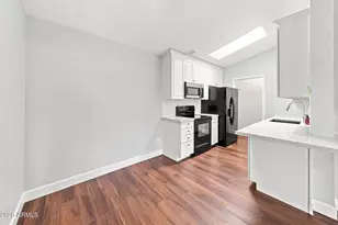 8140 N 107th Ave, Peoria, AZ 85345 - Photo 14