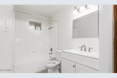 1826 N 51st Street #17, Phoenix, AZ 85008 - Photo 8