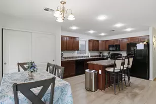 9838 W Salter Dr, Peoria, AZ 85382 - Photo 4