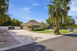 4451 E Desert Ln, Gilbert, AZ 85234 - Photo 58