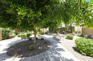 7027 N Scottsdale Rd, Scottsdale, AZ 85253 - Photo 46
