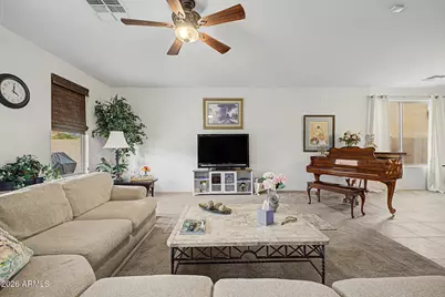 18016 W Ivy Lane, Surprise, AZ 85388 - Photo 8