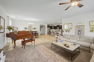 18016 W Ivy Ln, Surprise, AZ 85388 - Photo 10
