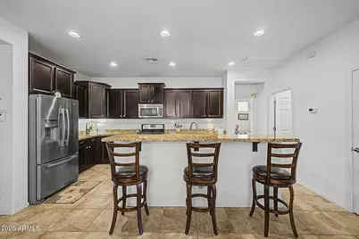 18016 W Ivy Lane, Surprise, AZ 85388 - Photo 12