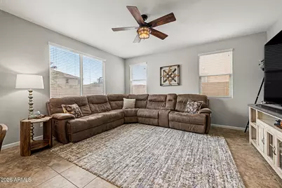 7629 W Fetlock Trail, Peoria, AZ 85383 - Photo 6