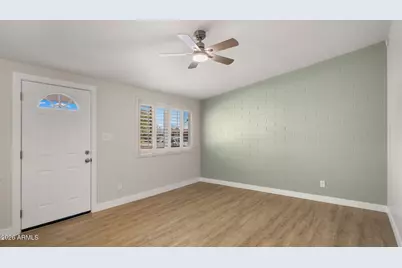 10518 W Oakmont Drive, Sun City, AZ 85351 - Photo 4