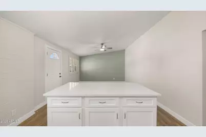 10518 W Oakmont Drive, Sun City, AZ 85351 - Photo 8