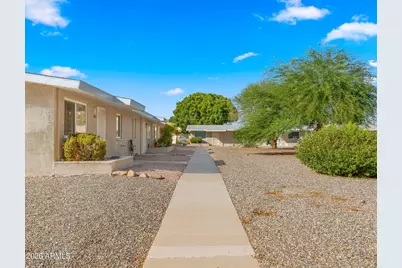 10518 W Oakmont Drive, Sun City, AZ 85351 - Photo 2