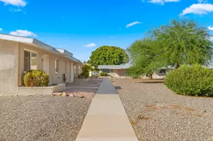 10518 W Oakmont Dr, Sun City, AZ 85351 - Photo 2