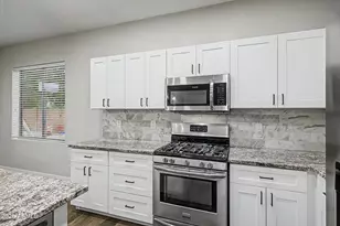 353 E Chelsea Dr, San Tan Valley, AZ 85140 - Photo 2
