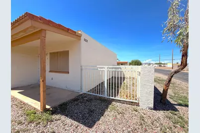 522 E 9th Avenue #Apt 3, Apache Junction, AZ 85119 - Photo 2
