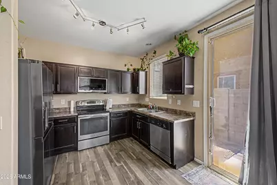 7843 W Cypress Street, Phoenix, AZ 85035 - Photo 10