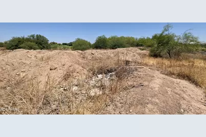 6205 S 121st Avenue #--, Tolleson, AZ 85353 - Photo 4