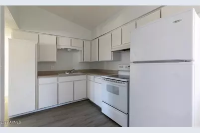2020 W Hayward Avenue #28, Phoenix, AZ 85021 - Photo 6
