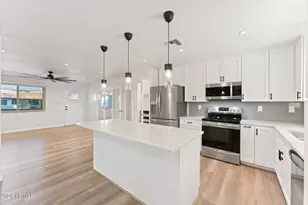 1921 E Laguna Dr, Tempe, AZ 85282 - Photo 10