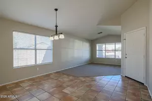 10269 W Patrick Ln, Peoria, AZ 85383 - Photo 2