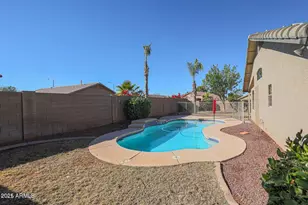 10269 W Patrick Ln, Peoria, AZ 85383 - Photo 34