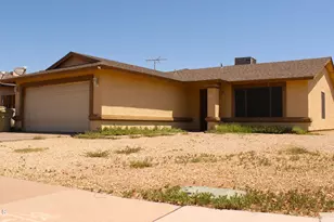 5425 N 74th Dr, Glendale, AZ 85303 - Photo 2