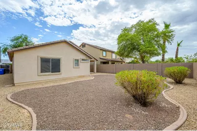 18145 W Westpark Boulevard, Surprise, AZ 85388 - Photo 24
