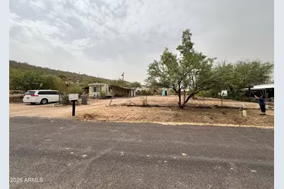 20621 E Emerald Drive, Black Canyon City, AZ 85324 - Photo 1