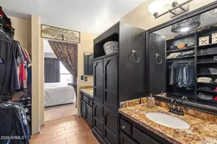 422 E Kerry Ln, Phoenix, AZ 85024 - Photo 54