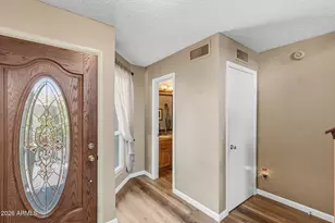 422 E Kerry Ln, Phoenix, AZ 85024 - Photo 16