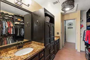 422 E Kerry Ln, Phoenix, AZ 85024 - Photo 50
