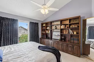 422 E Kerry Ln, Phoenix, AZ 85024 - Photo 48