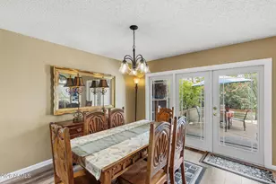 422 E Kerry Ln, Phoenix, AZ 85024 - Photo 28