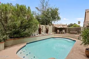 422 E Kerry Ln, Phoenix, AZ 85024 - Photo 60