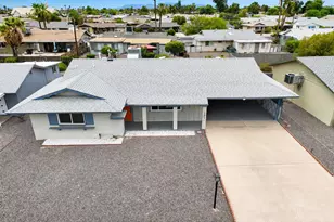 10819 W Canterbury Dr, Sun City, AZ 85351 - Photo 4