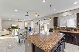 14901 W Dreyfus St, Surprise, AZ 85379 - Photo 16