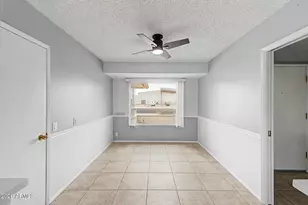 9433 W Hutton Dr, Sun City, AZ 85351 - Photo 8