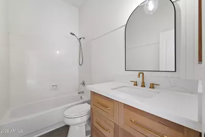 26428 N 42nd Place, Phoenix, AZ 85050 - Photo 18