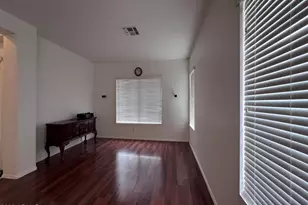 218 E Sunburst Ln, Tempe, AZ 85284 - Photo 6