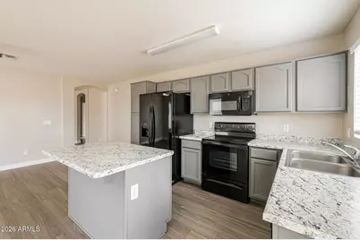 8152 N 88th Lane, Peoria, AZ 85345 - Photo 10