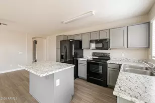 8152 N 88th Ln, Peoria, AZ 85345 - Photo 10