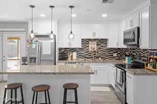 1211 W Palomino Dr, Chandler, AZ 85224 - Photo 2