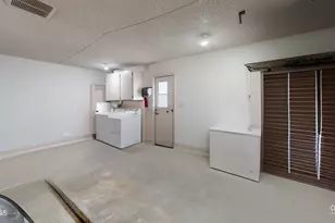 9205 W Long Hills Dr, Sun City, AZ 85351 - Photo 40