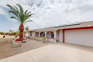 9205 W Long Hills Dr, Sun City, AZ 85351 - Photo 2