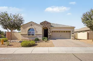 172 E Cres Pl, Chandler, AZ 85249 - Photo 2