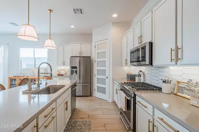 11237 E Utah Avenue, Mesa, AZ 85212 - Photo 8
