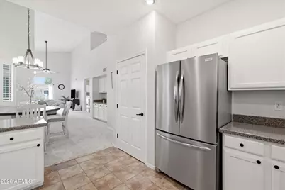8710 W Lisbon Lane, Peoria, AZ 85381 - Photo 20