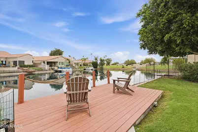 8710 W Lisbon Lane, Peoria, AZ 85381 - Photo 12